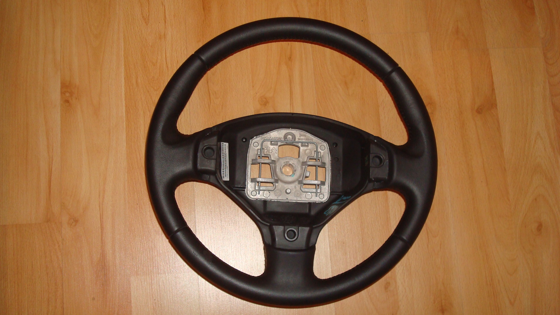 Peugeot 308 (1).JPG